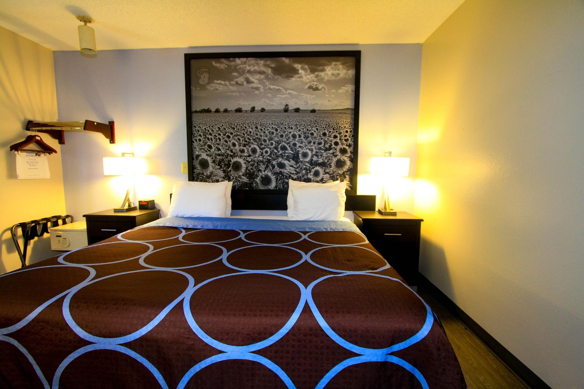 Super 8 By Wyndham Lenexa Overland Park Area/Mall Area Exteriör bild