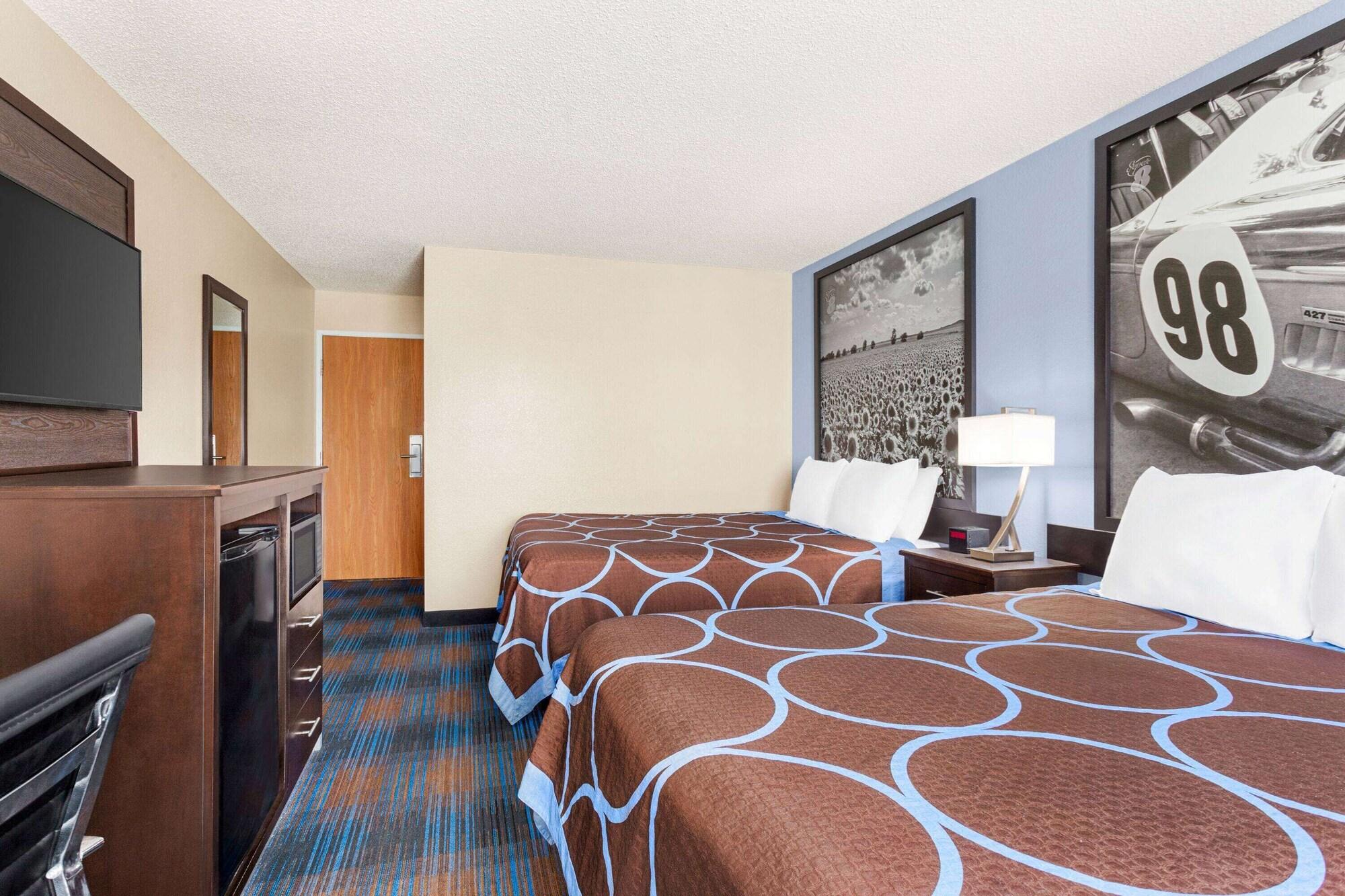 Super 8 By Wyndham Lenexa Overland Park Area/Mall Area Exteriör bild