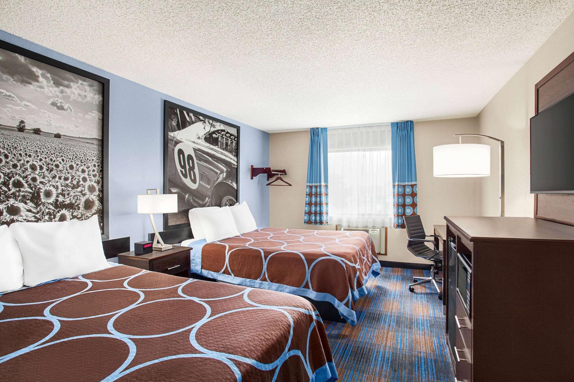 Super 8 By Wyndham Lenexa Overland Park Area/Mall Area Exteriör bild